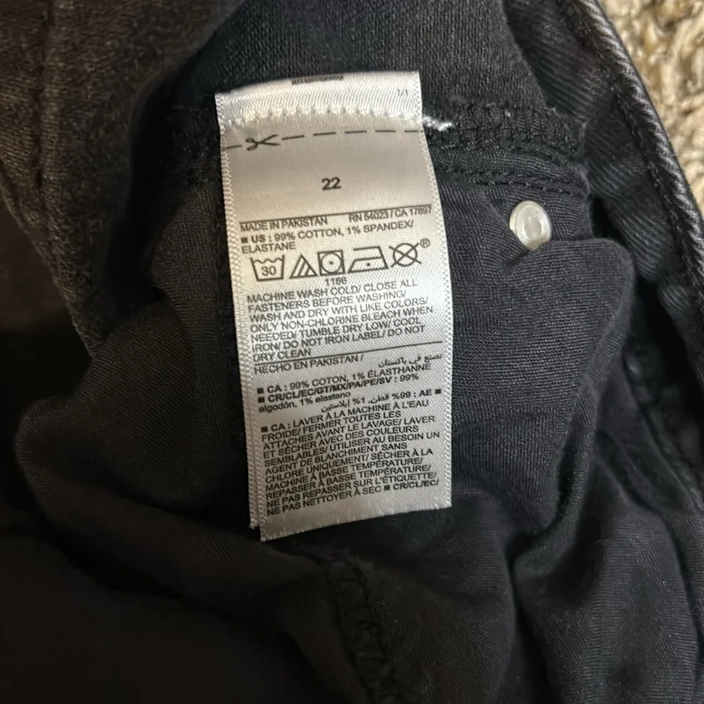 Old Navy Mid-Rise O. G Straight Jeans - Picture 3 of 8